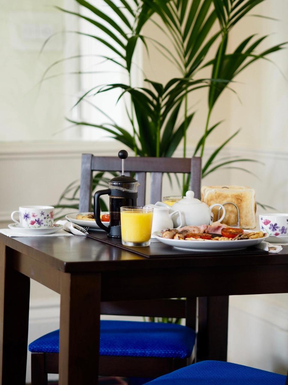 Carlton House Scarborough Hotel Ngoại thất bức ảnh